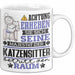 Katzensitter Geschenk Tasse Lustiger Spruch Erheben Sie Sich Der Katzensitter Betritt den Raum Weiß Trendation