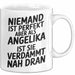 Angelika Tasse Geschenk Niemand Ist Perfekt Angelika Verdammt Nah Dran Geschenkidee Weiß Trendation