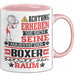 Boxer Geschenk Tasse Lustiger Spruch Erheben Sie Sich Der Boxer Betritt den Raum Rosa Trendation