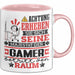 Gamer Geschenk Tasse Lustiger Spruch Erheben Sie Sich Der Gamer Betritt den Raum Rosa Trendation