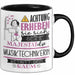 Musiktechnikerin Tasse Geschenk Lustiger Spruch Bitte Erheben Sie Sich Seine Majestät Die Musiktechnikerin Betritt Den Raum Schwarz Trendation