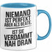 Beate Tasse Geschenk Niemand Ist Perfekt Beate Verdammt Nah Dran Geschenkidee Blau Trendation