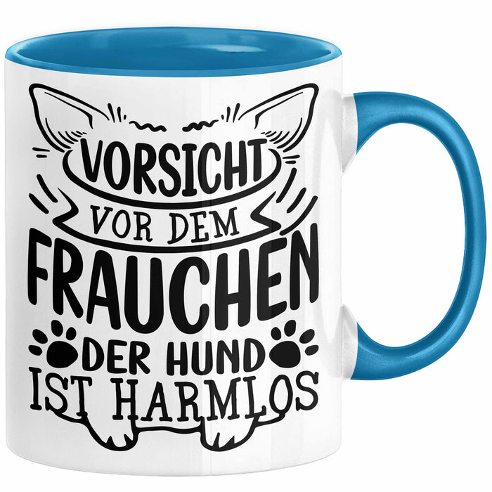 Frauchen Tasse Geschenk Hundebesitzerin Spruch Geschenkidee Kaffee-Becher Hunde Besitzerin Vorsicht Vor Dem Frauchen Der Hund Ist Harmlos Blau Trendation