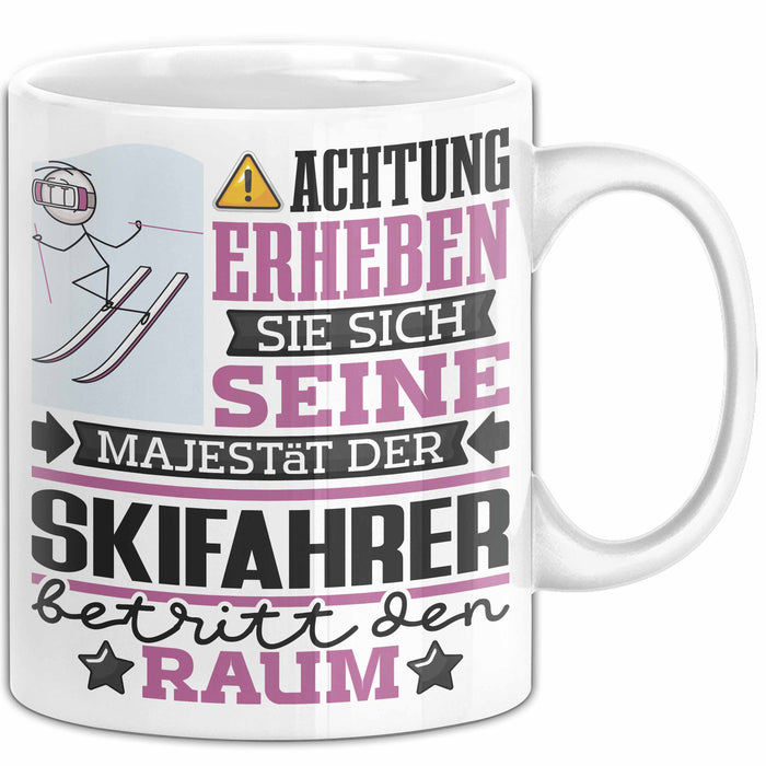 Skifahrer Geschenk Tasse Lustiger Spruch Erheben Sie Sich Der Skifahrer Betritt den Raum Weiß Trendation