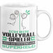 Volleyballspieler Geschenk Tasse Ich Bin Volleyballspieler Aber Sag Doch Einfach Superheld Lustige Geschenkdiee für Volleyballspieler Kaffee-Becher Weiß Trendation