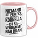 Kornelia Tasse Geschenk Niemand Ist Perfekt Kornelia Verdammt Nah Dran Geschenkidee Rosa Trendation