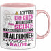 Trailrunner Geschenk Tasse Lustiger Spruch Erheben Sie Sich Der Trailrunner Betritt den Raum Rosa Trendation