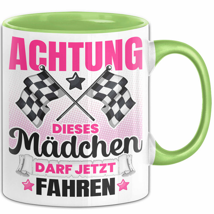 Führerschein Bestanden Geschenk Tasse Bestandener Führerschein Achtung Dieses Mädchen Darf Jetzt Fahren Fahrschule Kaffee-Becher Grün Trendation