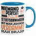 Stiefschwäger Geschenk Tasse Lustige Geschenkidee für Stiefschwäger Geburtstag Kaffee-Becher Niemand Ist Perfekt Aber Als Stiefschwäger Ist Man Nah Dran Blau Trendation