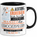 Eishockeyspielerin Tasse Geschenk Lustiger Spruch Bitte Erheben Sie Sich Seine Majestät Die Eishockeyspielerin Betritt Den Raum Schwarz Trendation