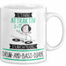 Drum-and-Bass-DJane Tasse Geschenk Becher Stark Attraktiv Furchtlos Drum-and-Bass-DJane Lustige Geschenkidee Weiß Trendation