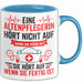 Krankenschwester Pflege Betreuung Tasse Geschenk Lustige Geschenkidee Spruch Eine Altenpflegerin Hört Nicht Auf Wenn Sie Müde Ist Blau Trendation