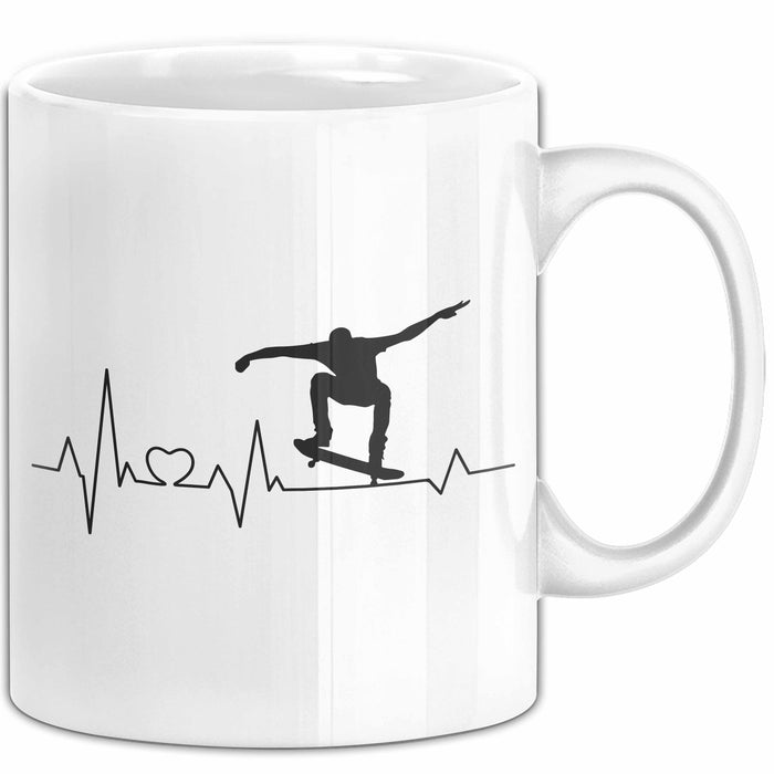 Skateboarder Geschenk Tasse Herzschlag Geschenkidee Jungs Skater Weiß Trendation