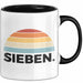 Tasse Retro SIEBEN. Design mit Sonnenuntergangsfarben 7. Geburtstag Jungs Schwarz Trendation