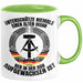 DDR Mann Tasse Geschenk Unterschätze Niemals Einen Alten Mann Der In Der DDR AufgewachsenIst Kaffee-Becher Grün Trendation