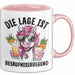 Humor Tasse Geschenk Die Lage Ist Besäufniserregend Geschenkidee Kaffee-Becher Rosa Trendation