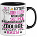 Zoologe Geschenk Tasse Lustiger Spruch Erheben Sie Sich Der Zoologe Betritt den Raum Schwarz Trendation