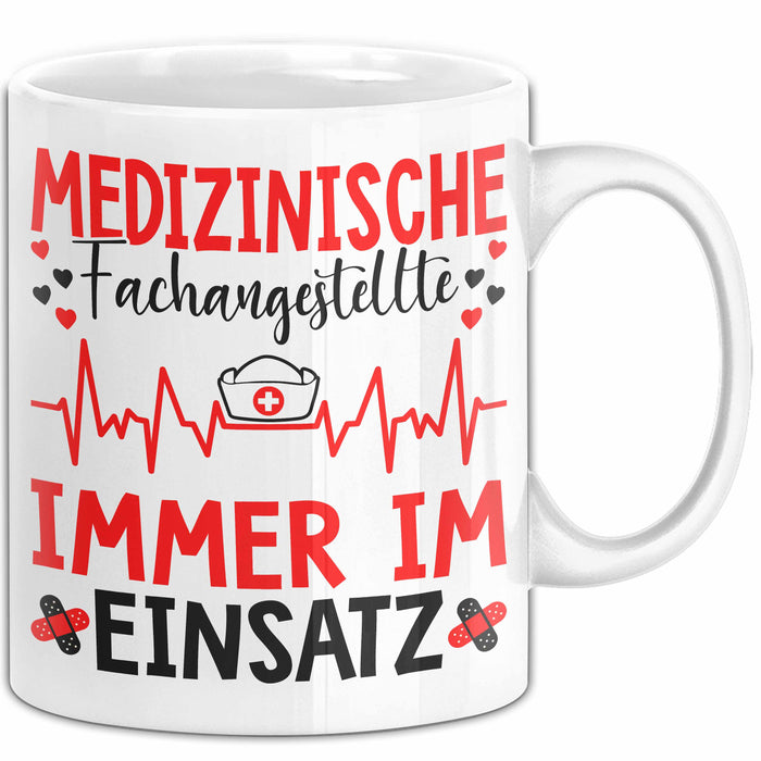 Medizinischer Assistent Arzt Tasse Geschenk Lustige Geschenkidee Spruch Medizinische Fachangestellte Immer Im Einsatz Weiß Trendation