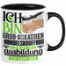 Groß- und Außenhandelskauffrau Ausbildung Start Geschenk Tasse Ich Bin Groß- und Außenhandelskauffrau In Der Ausbildung Ich Darf Das Kaffee-Becher Geschenkidee Schwarz Trendation