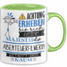 Abenteuerfilmerin Tasse Geschenk Lustiger Spruch Bitte Erheben Sie Sich Seine Majestät Die Abenteuerfilmerin Betritt Den Raum Grün Trendation