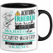 Country-Musikerin Tasse Geschenk Lustiger Spruch Bitte Erheben Sie Sich Seine Majestät Die Country-Musikerin Betritt Den Raum Schwarz Trendation