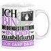 Mediengestalterin Ausbildung Start Geschenk Tasse Ich Bin Mediengestalterin In Der Ausbildung Ich Darf Das Kaffee-Becher Geschenkidee Weiß Trendation