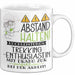 Trekking-Enthusiastin Tasse Geschenk Lustig Abstand Halten Hochleistungs-Trekking-Enthusiastin Mit Drang Zur Perfektion Bei Der Arbeit Weiß Trendation