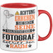 Fotograf Geschenk Tasse Lustiger Spruch Erheben Sie Sich Der Fotograf Betritt den Raum Rot Trendation