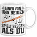 Flötenspieler Tasse Geschenk Einer Von Uns Beiden Spielt Besser Als Du Geschenkidee Becher Weiß Trendation