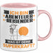 Abenteurreisender Tasse Geschenk für Abenteurreisender Geburtstag Lustiger Spruch Kaffee-Becher Was Ist Deine Superkraft Rosa Trendation