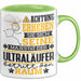 Ultraläufer Geschenk Tasse Lustiger Spruch Erheben Sie Sich Der Ultraläufer Betritt den Raum Grün Trendation