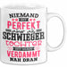 Schwiegertochter Tasse Geschenk Spruch Niemand Ist Perfekt Aber Als Schwiegertochter Ist Man Nah Dran Becher Weiß Trendation