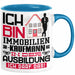 Immobilienkaufmann Ausbildung Tasse Geschenk Ich Bin Immobilienkaufmann In Der Ausbildung Ich Darf Das Geschenkidee Spruch Blau Trendation