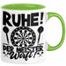 Dart-Spieler Geschenk Tasse Kaffee-Becher Darts Geschenkidee Spruch Geburtstag Ruhe Der Meister Wirft Grün Trendation