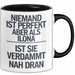 Ilona Tasse Geschenk Niemand Ist Perfekt Ilona Verdammt Nah Dran Geschenkidee Schwarz Trendation