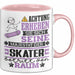 Skater Geschenk Tasse Lustiger Spruch Erheben Sie Sich Der Skater Betritt den Raum Rosa Trendation