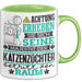 Katzenzüchter Geschenk Tasse Lustiger Spruch Erheben Sie Sich Der Katzenzüchter Betritt den Raum Grün Trendation