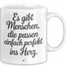 Romantisches Paar Jahrestagsfeier Tasse Geschenk Lustige Geschenkidee Spruch Es Gibt Menschen Die Passen Einfach Perfekt Ins Herz Weiß Trendation