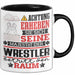 Wrestler Geschenk Tasse Lustiger Spruch Erheben Sie Sich Der Wrestler Betritt den Raum Schwarz Trendation