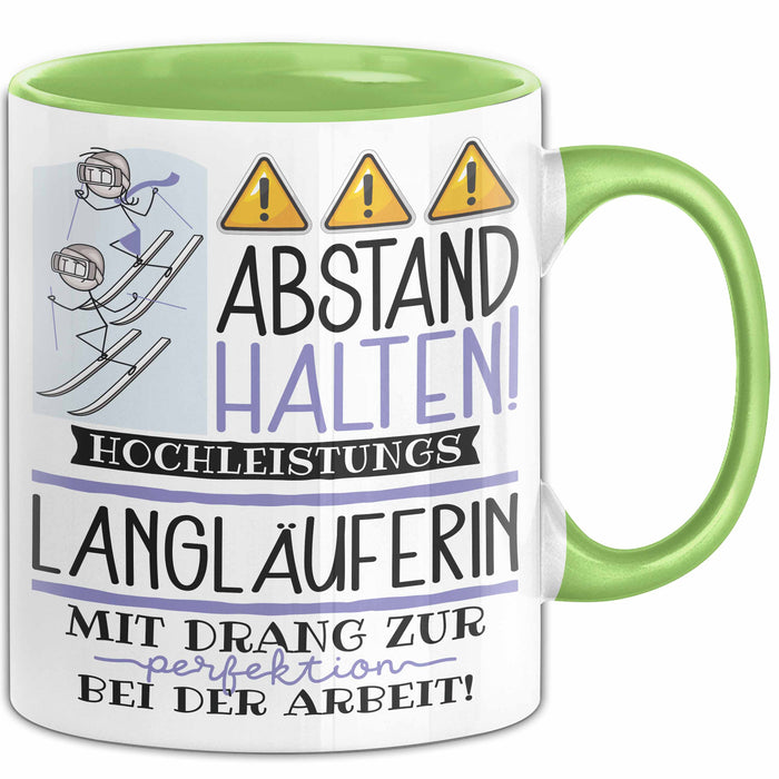 Langläuferin Tasse Geschenk Lustig Abstand Halten Hochleistungs-Langläuferin Mit Drang Zur Perfektion Bei Der Arbeit Grün Trendation