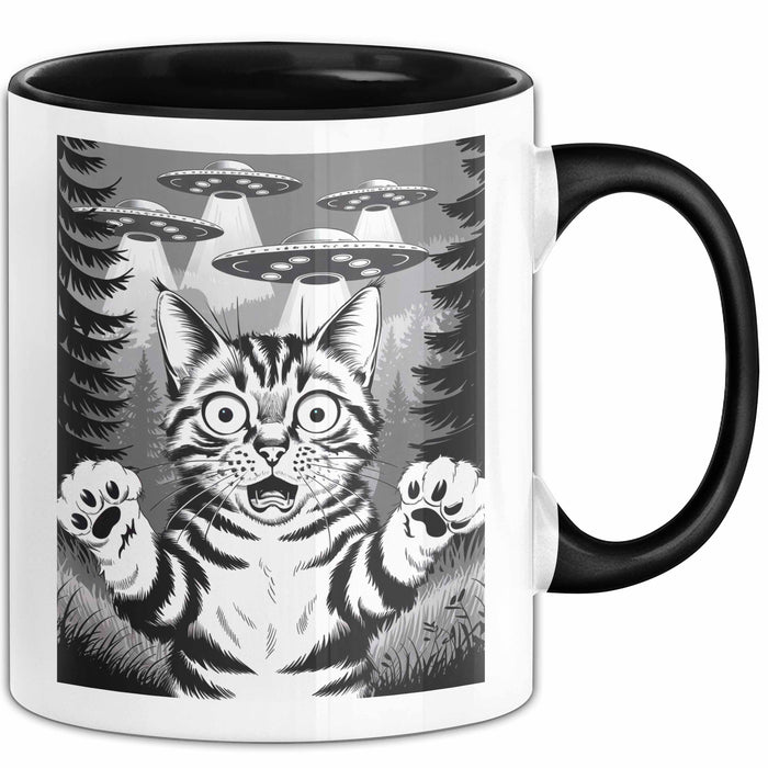 Katzen Tierliebhaber Tasse Geschenk Lustige Geschenkidee Spruch Alien UFO Katze Schwarz Trendation