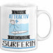 Surferin Tasse Geschenk Becher Stark Attraktiv Furchtlos Surferin Lustige Geschenkidee Weiß Trendation