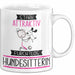 Hundesitterin Tasse Geschenk Becher Stark Attraktiv Furchtlos Hundesitterin Lustige Geschenkidee Weiß Trendation