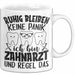Zahnarzt Tasse Geschenk Ruhig Bleiben Ich Bin Zahnarzt Und Regel Das Geschenkidee Weiß Trendation