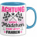 Führerschein Bestanden Geschenk Tasse Bestandener Führerschein Achtung Dieses Mädchen Darf Jetzt Fahren Fahrschule Kaffee-Becher Blau Trendation