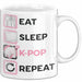 KPop Tasse Geschenk Eat Sleep KPop Repeat Spruch Geschenkidee Weiß Trendation