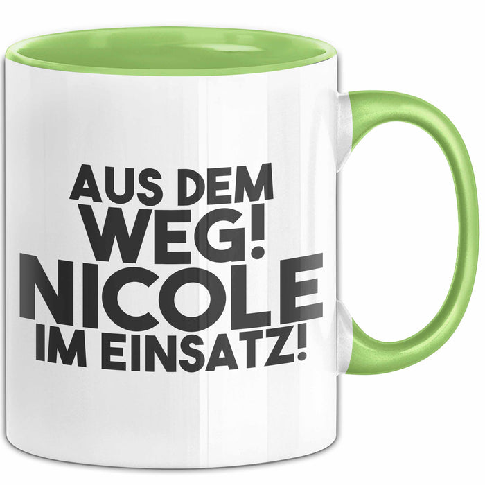Nicole Tasse Aus Dem Weg! Nicole Im Einsatz! Geschenk