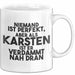 Karsten Tasse Niemand Ist Perfekt, Karsten Ist Nah Dran Geschenk Weiß Trendation