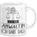 Geschenk für Anwältin Tasse Lustige Geschenkidee Geburtstag Ich Bin Anwältin Ich Darf Das Weiß Trendation