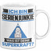 Serienjunkie Tasse Geschenk für Serienjunkie Geburtstag Lustiger Spruch Kaffee-Becher Was Ist Deine Superkraft Weiß Trendation